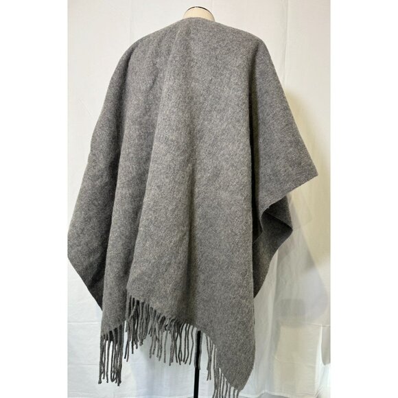 New ARITZIA ALXILIARY 100% Luxury Large Soft Wool Wrap Poncho Cape Fringe - Picture 5 of 13